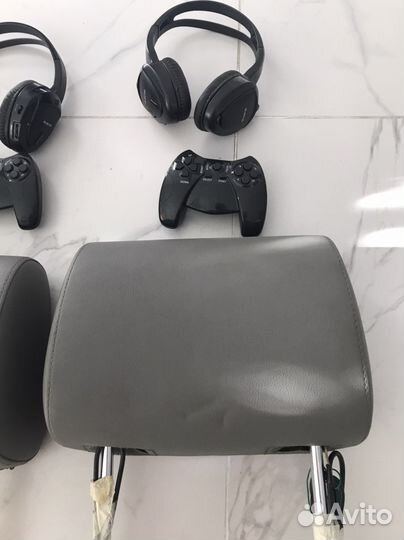 Подголовник с монитором