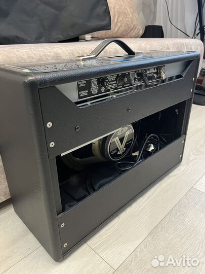 Комбоусилитель Fender Deluxe Reverb Custom '68