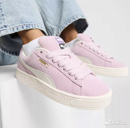 Кроссовки и кеды женские