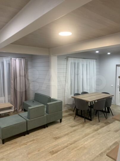 Дом 190 м² на участке 11 сот.