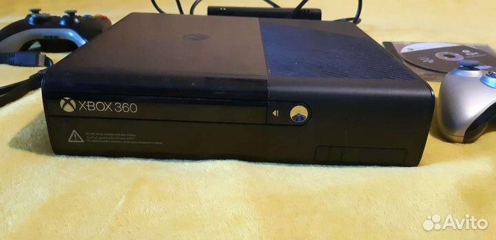 Xbox 360e 500GB (Продаю или меняю)