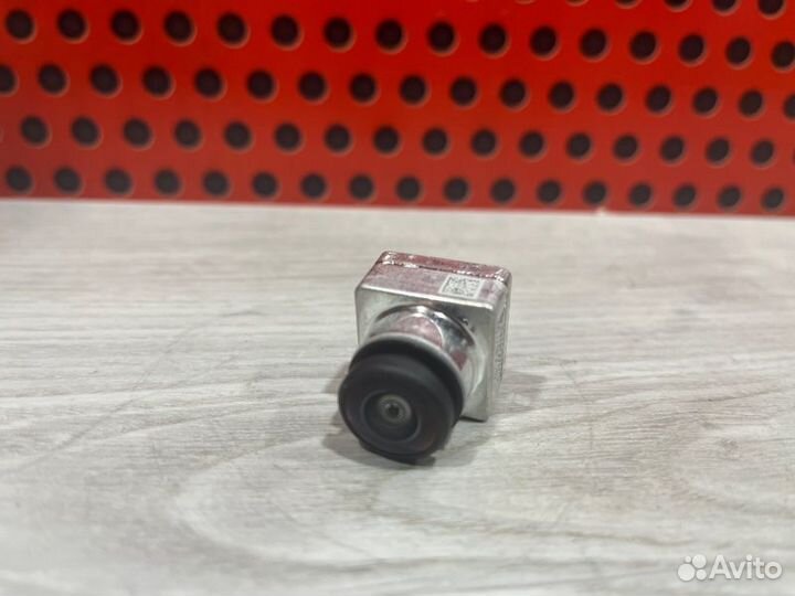 Камера переднего вида Mercedes-Benz Е-Class W213