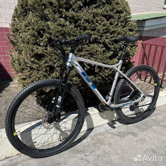 Продам новый велосипед GT