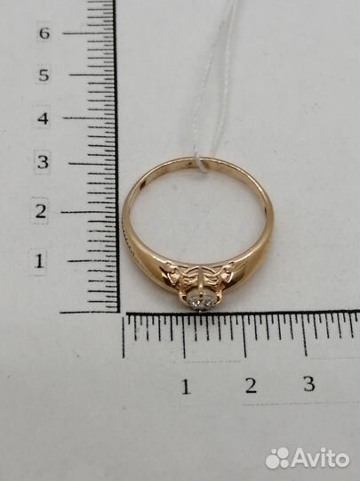 Золотое кольцо с камнем 16,5р