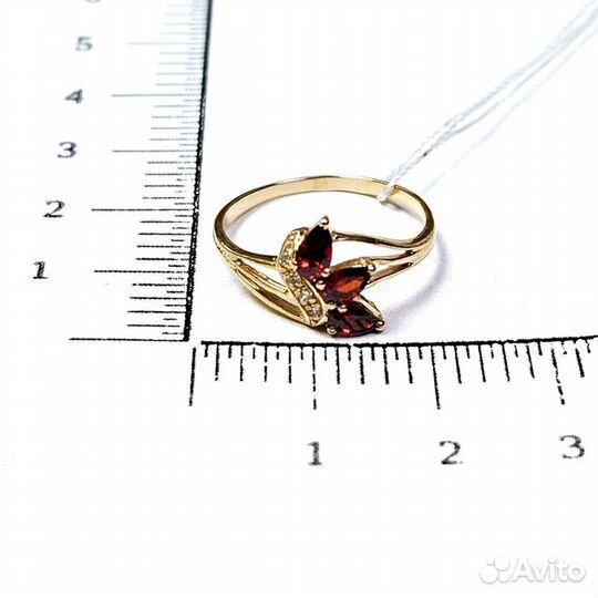 Золотое кольцо с фианитом 18р