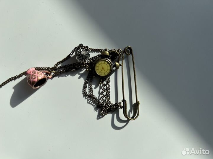 Винтажная брошь-булавка