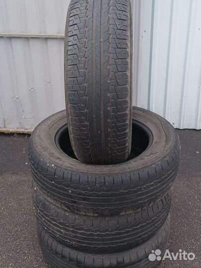 Kumho Road Venture ST KL16 235/65 R17 104H