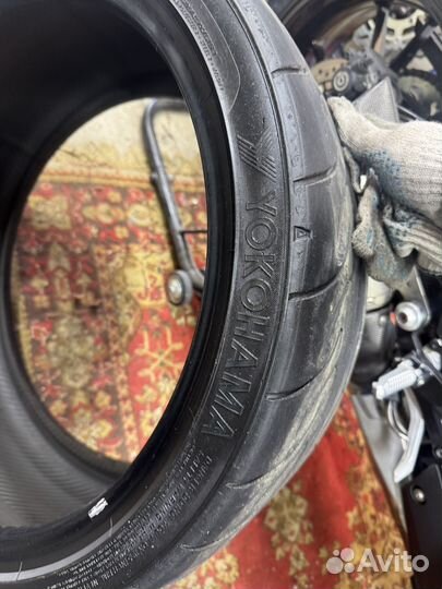Yokohama Advan Neova AD08R 245/35 R19 89W