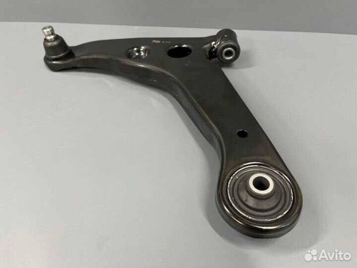 Рычаг передний левый Mitsubishi Lancer 9