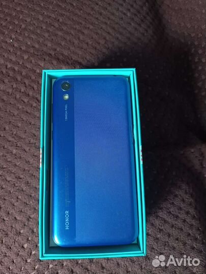 Телефон Honor 8s