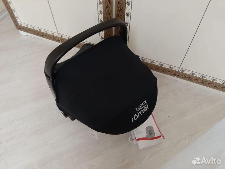 Детское автокресло люлька Britax Romer