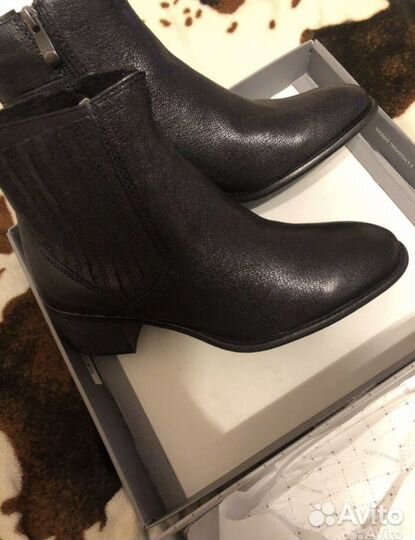 Женская одежда и обувь