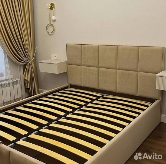 Кровать с подъемным механизмом