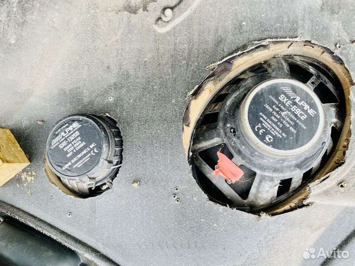 Обшивки Карты Лада Калина с аккустикой Alpine