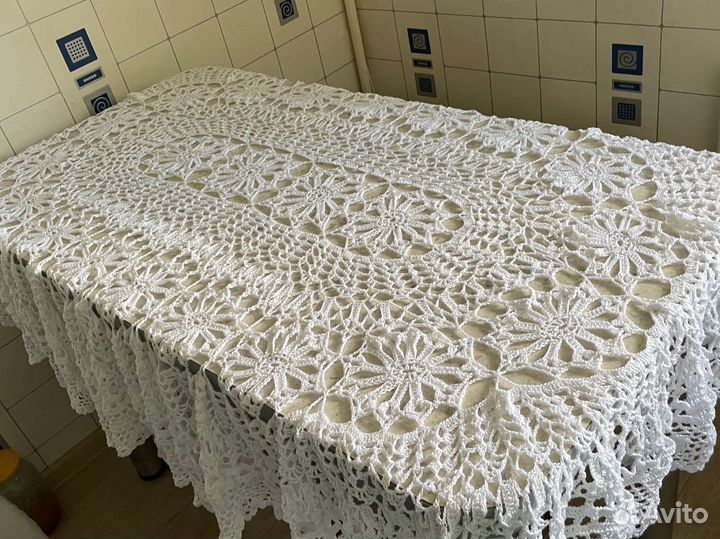 Скатерть вязанная крючком на стол