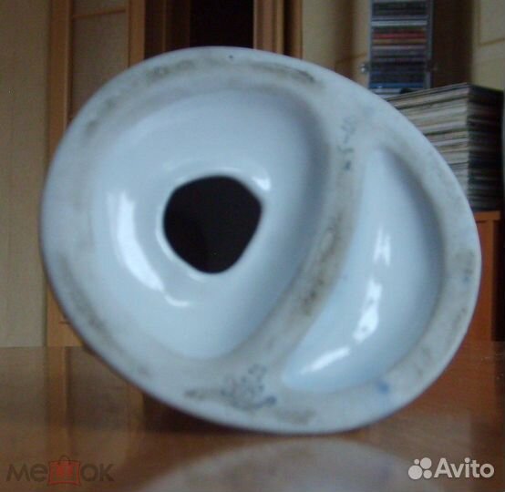 Статуэтка маленький ленин С книжкой