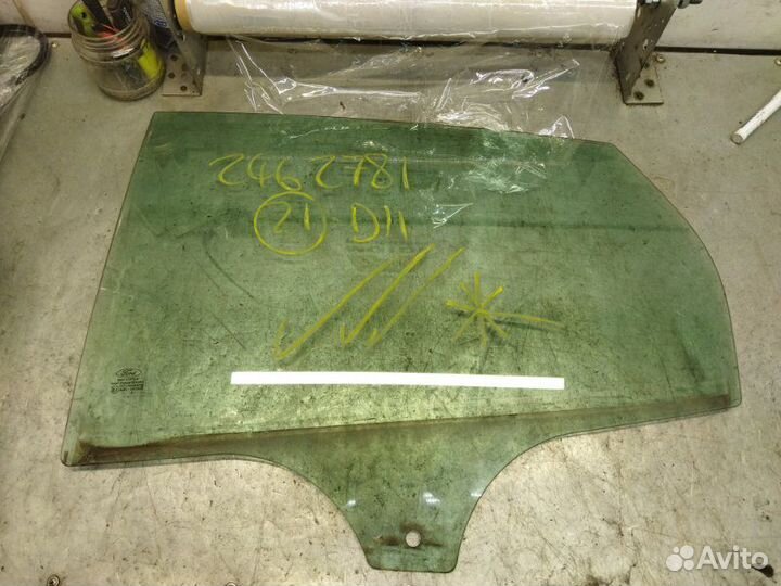 Стекло двери заднее левое Ford Focus 3 хетчбэк 1.6