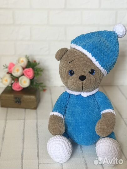 Мишка плюшевый ручной работы