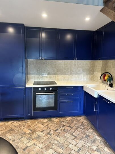 2-к. квартира, 70 м², 4/4 эт.