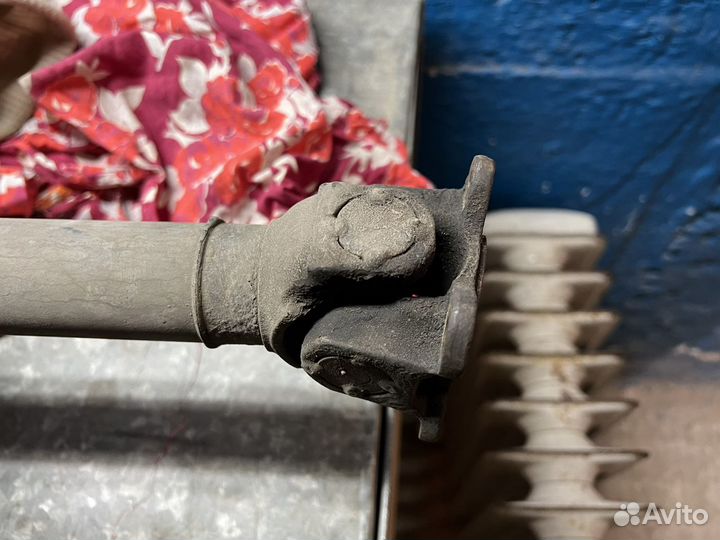 Передний карданный вал BMW E60