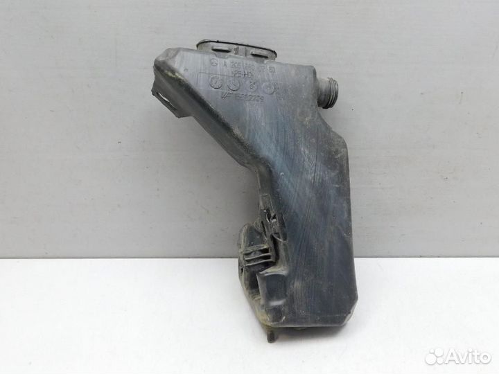 Бачок омывателя лобового стекла Mercedes-Benz C-Class