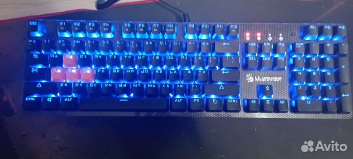 Игровая механическая клавиатура