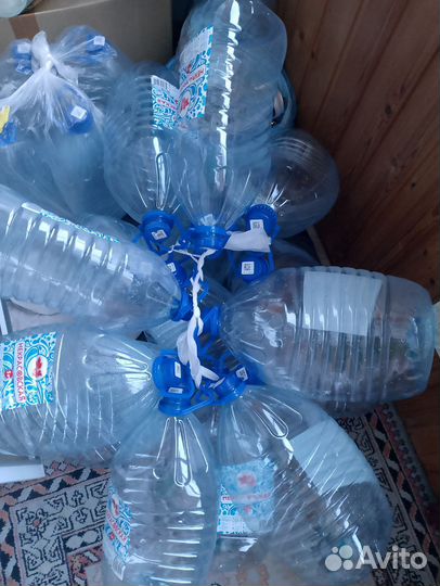 Бутылки пластиковые 5 литров