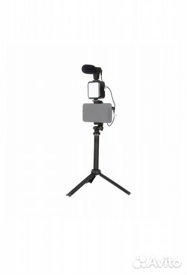 Монопод-трипод с лампой и микрофоном для блогеров