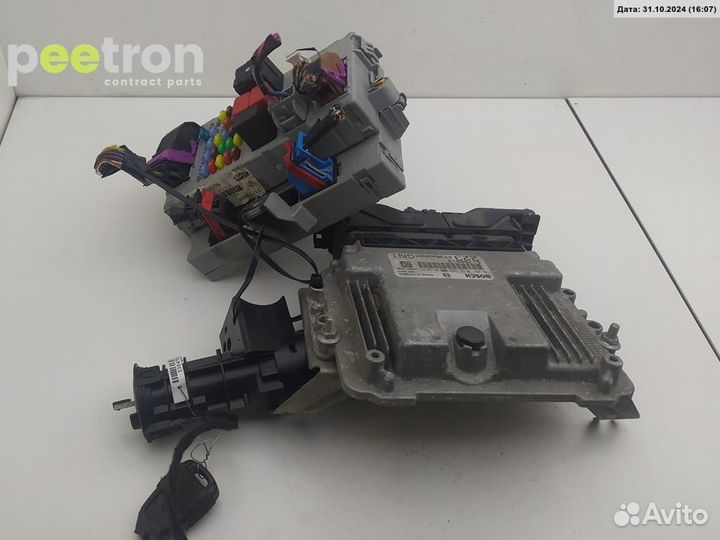 Б/У Б/У Блок управления двигателем (двс) Комплект