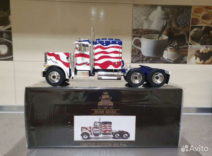 Тягач Peterbilt 359 1967 Road Kings 1:18