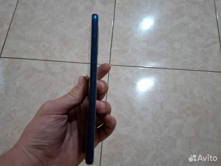 Samsung Galaxy A9 (2018), 8/128 ГБ