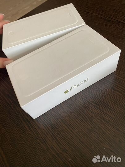 Коробка iPhone 11 pro и 6