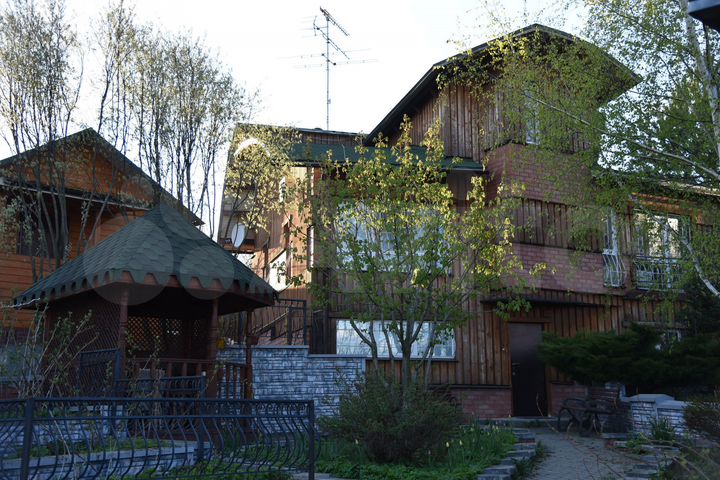 Дом 136 м² на участке 11 сот.