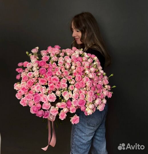 Кустовые розы оптом Букеты кустовых роз