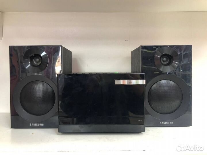 Музыкальный центр samsung MME320(72)