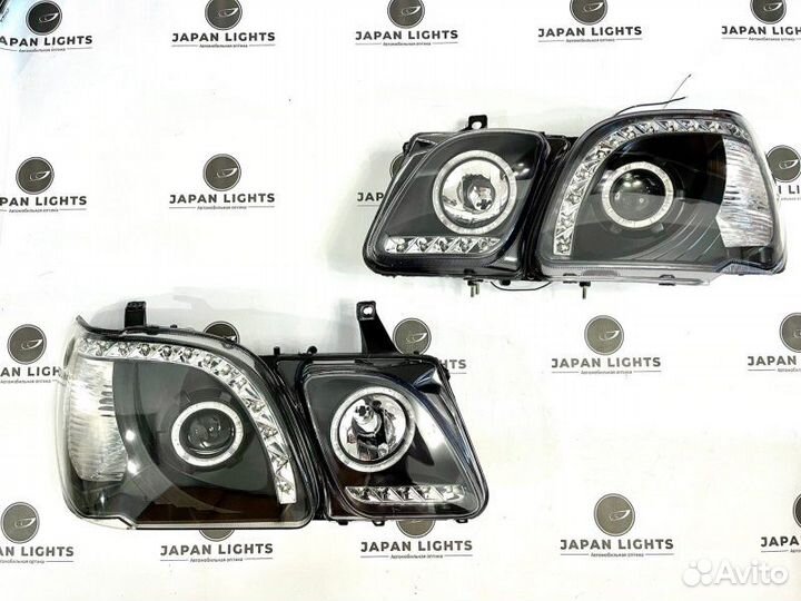 Фары линзовые с анг. глазками черный передние