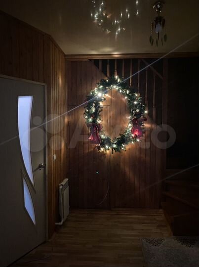 Дом 200 м² на участке 8 сот.