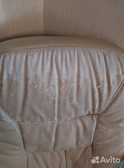 Офисное кожаное кресло