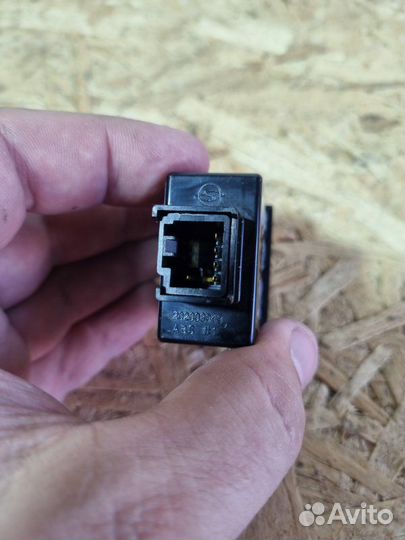 Кнопка корректора фар Ssangyong Action 2.0 дизель