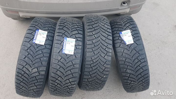 Michelin X-Ice North 4 SUV 285/45 R22