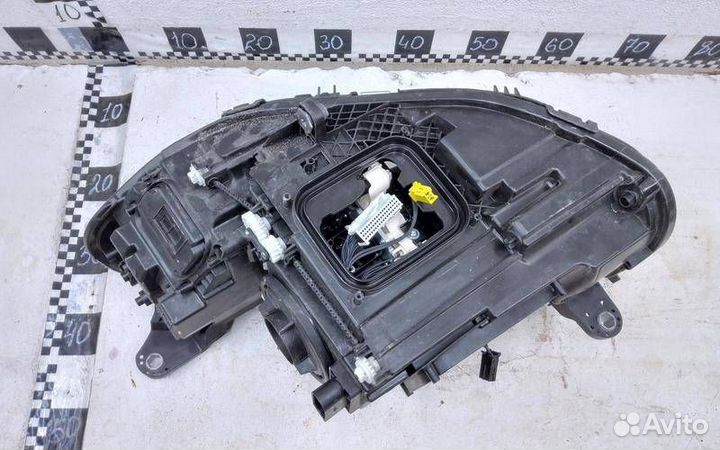 Фара правая Mercedes-Benz CLS-Class