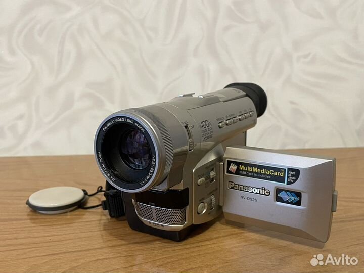 Видеокамера Panasonic NV-DS25
