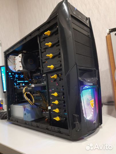 Intel Xeon X5675 (6 ядер, 12 потоков)