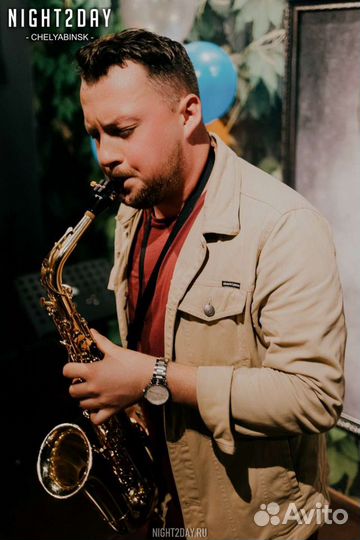 Саксофонист на мероприятие