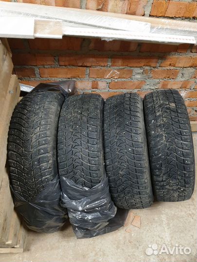 Michelin X-Ice North 3 185/65 R15 92T