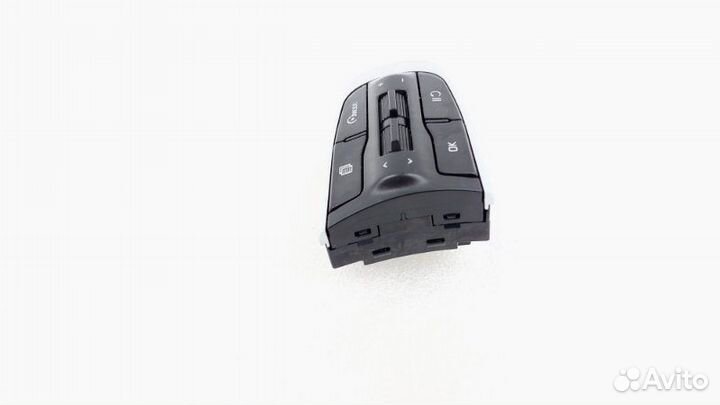 Кнопки на руль правые Kia K5 DL3 G4NA 2021