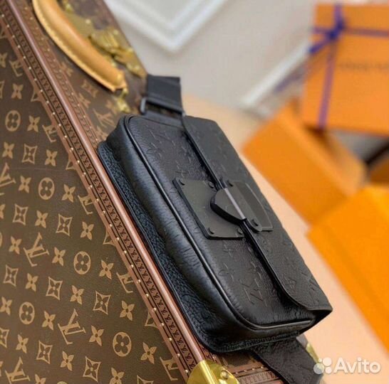 Сумка Louis Vuitton