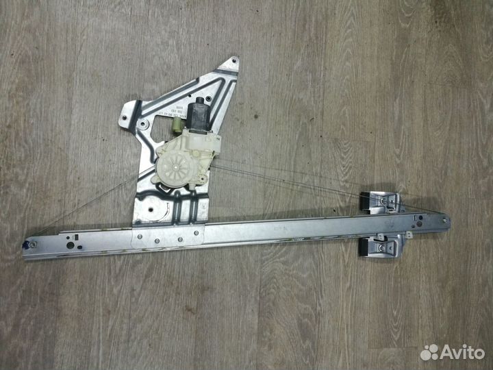 Стеклоподъемник VW Crafter / Mercedes Sprinter