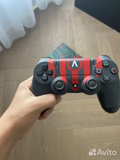 Приставка plaststion 4