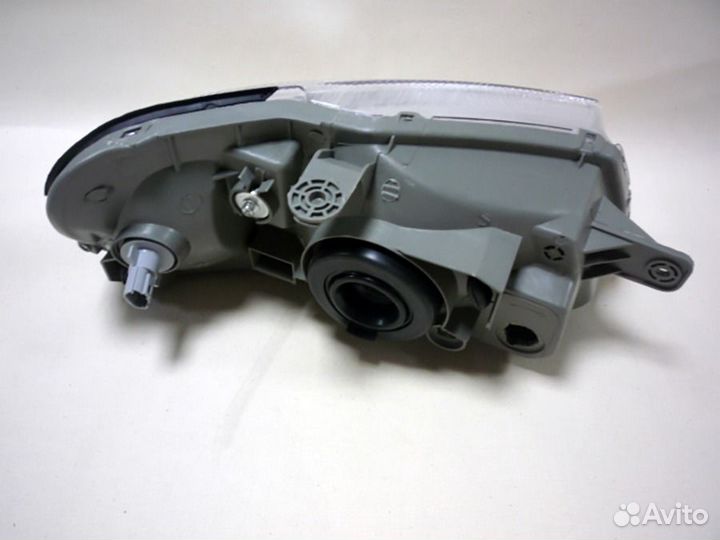 Фара передняя левая Хендай Акцент Тагаз 2000